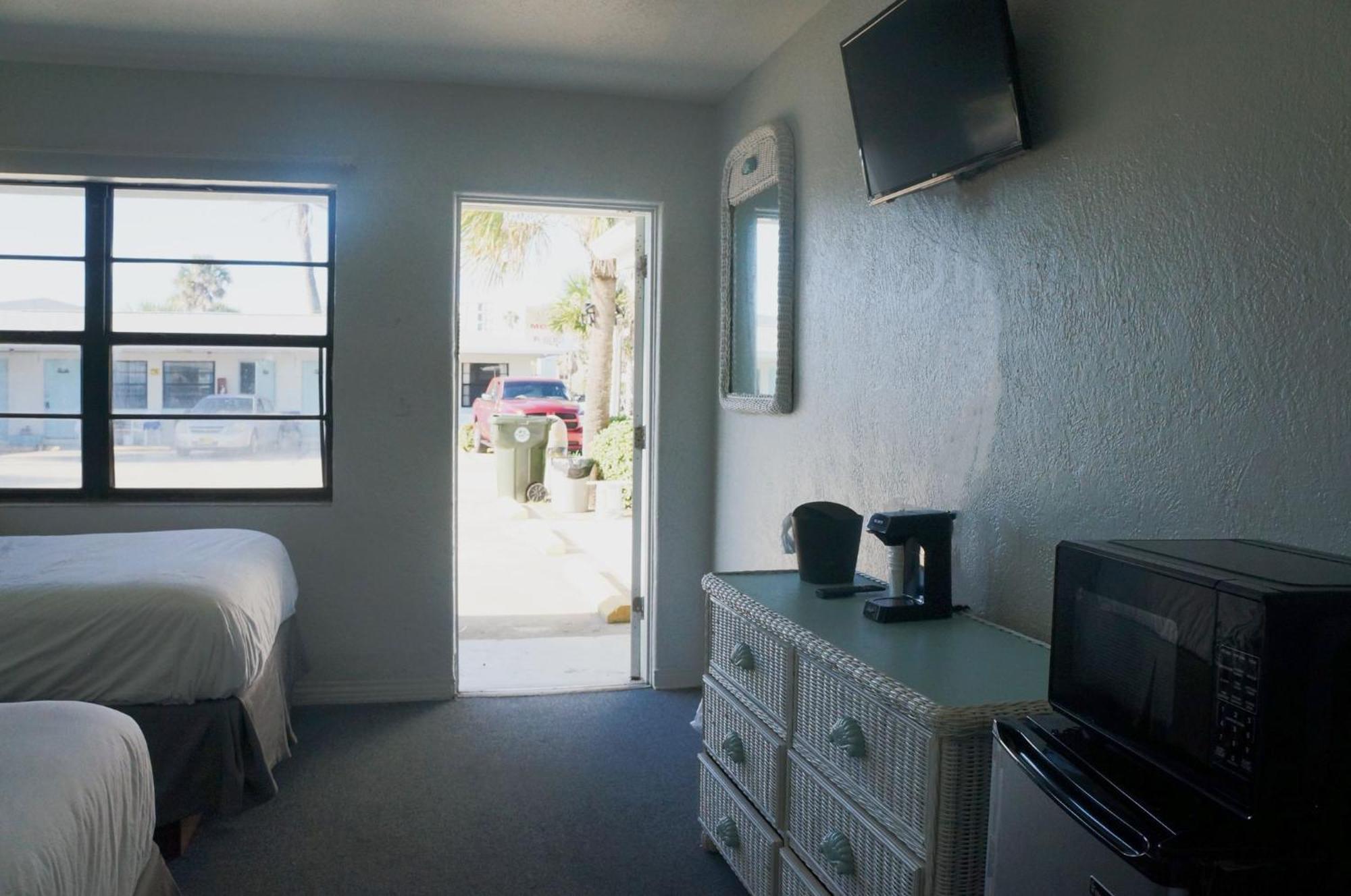 Ocean Holiday Motel Дейтона-Бич Экстерьер фото